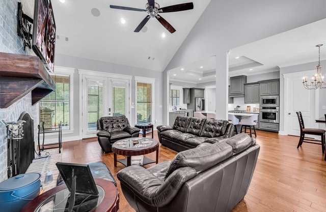 Modern Build | Close to MSU | Spacious and Modern
