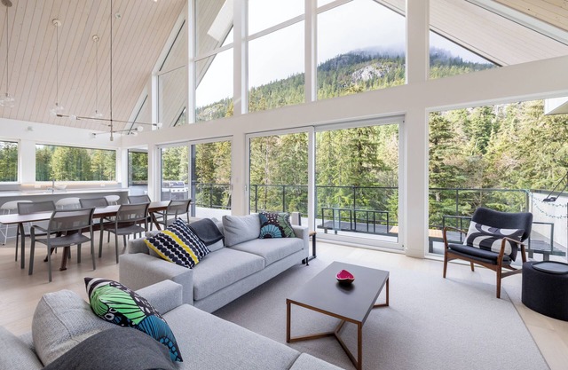 Modern, Private Scandinavian Ski Chalet, Peaceful Setting & Mountain Views
