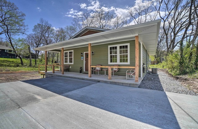 Modern Retreat w/ Deck: Walk to White River!