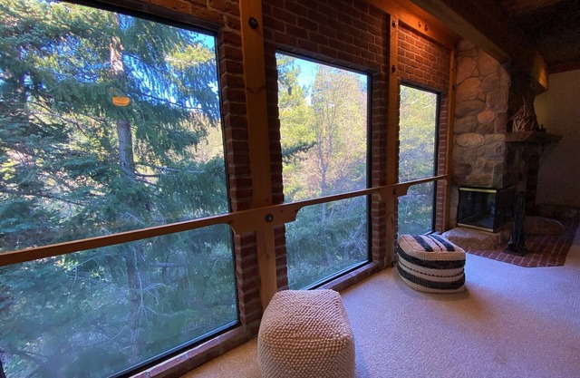 Treehouse Cabin Views, Deck Spa, "Casa Ortega"