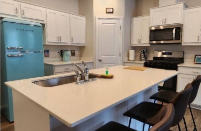 Modern Salem Property