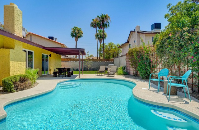 Modern & Serene Spanish Style Home w/ Beautiful Pool, AC, and Amenities