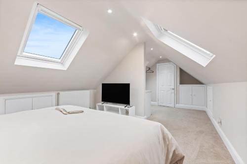 Modern Serenity in Langley Vale