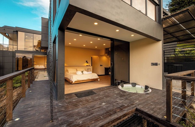 Modern Spa Villa in the Mountain: Turkish and Jacuzzi