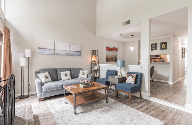 Modern Spacious 2BR w/ King Bed & Private Patio (So CLT)