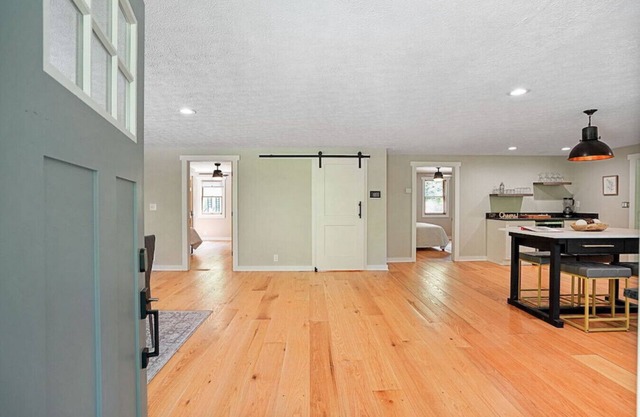 Modern, spacious and secluded 7 acre retreat!