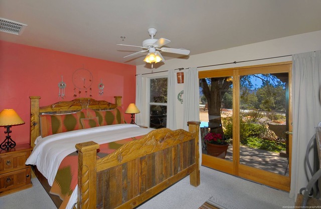 Modern Spanish style Inn with upgraded amenities and beautiful views of Sedona