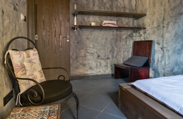 Modern Studio Flat w Sea and Nature View in Bar