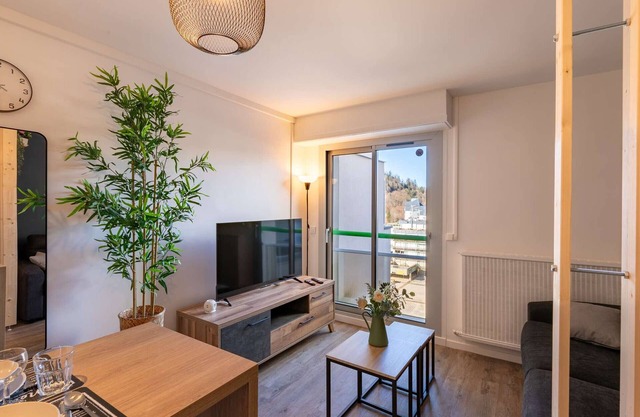 Studio moderne pour 2 personnes avec cuisine équipée et TV à Gourette
