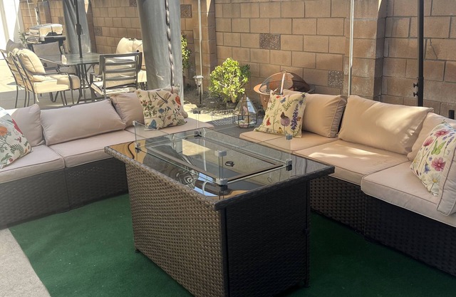 Modern Studio in Burbank