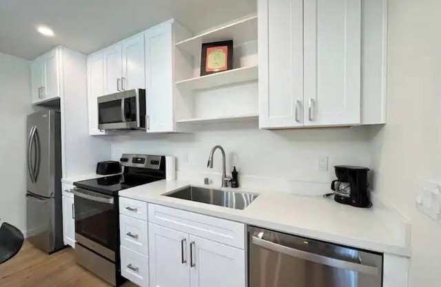Modern studio in MarysVille