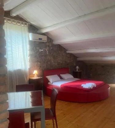Modern Studio with Mountain View in Marano Marchesato, 60 m²