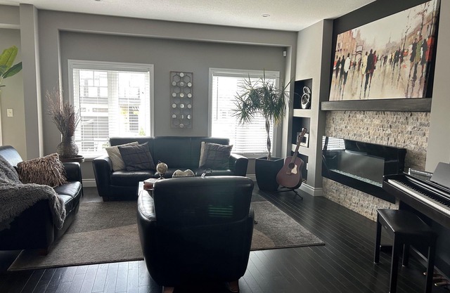Modern Stunning House 4Bed 2.5 bath