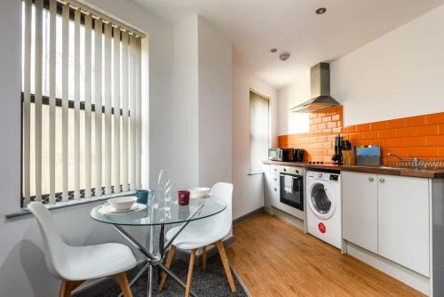 Modern & Stylish 1 Bed Budget Apartment in Central Halifax
