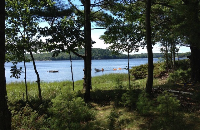 Moderne, couchers de soleil, solitude, natation, navigation de plaisance, à proximité du homard et des parcs d'État!