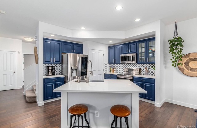 Modern Townhome Close to Denver Airport