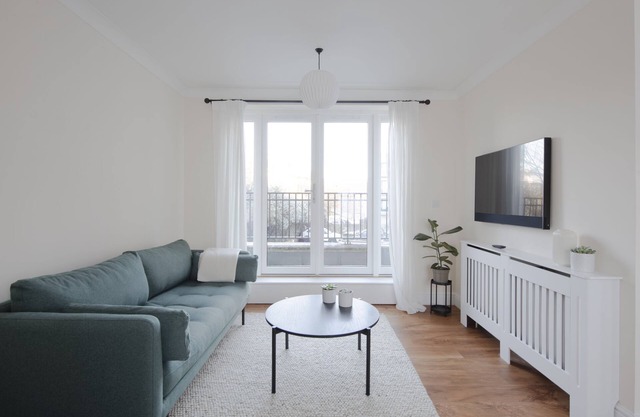 Maison-en Ville-Salle de bain privée séparée-Balcon-Glebe Road