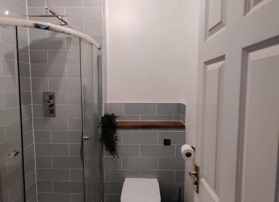 Modern two bedroom, two bathroom flat in Glasgow's West End