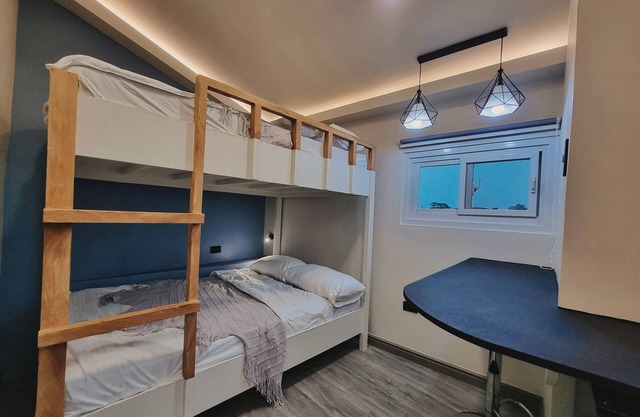 Modern, value for money apartment near the city
