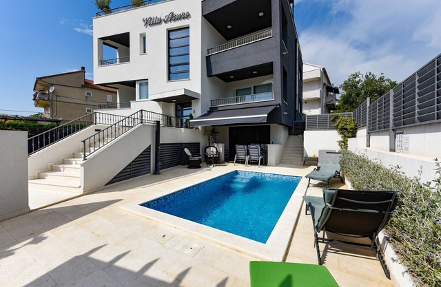 Villa Moderne avec Piscine