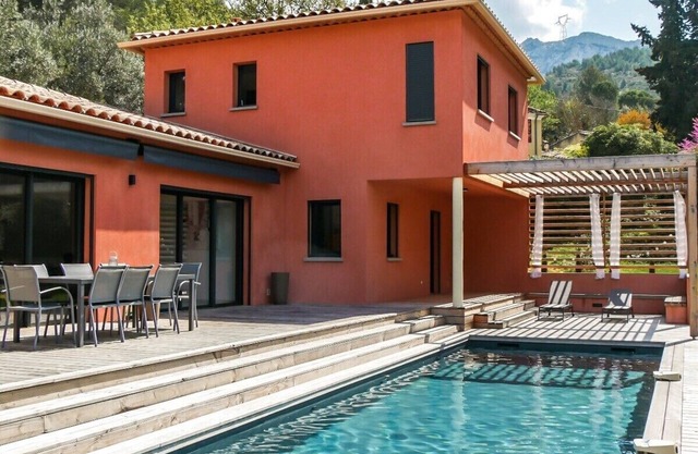 Villa Rosy, un coin de paradis à la campagne , proche de Cassis !