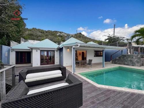 Modern Villa with Pool in Marigot - 100 m²