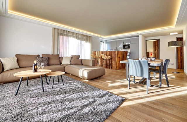 MODERNE avec FLAIR de TRADITION - 76m2 1. Étage supérieur - idéal pour 3 personnes. - Balcon sud