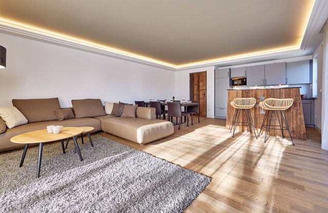 MODERNE avec FLAIR de TRADITION - 80m² 1. OG - opt. 3 pers. - balcon sud