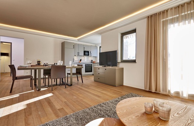 MODERNE avec TRADITION à Murnau / avec gr. Terrasse u. Jardin, BBQ, WIFI gratuit