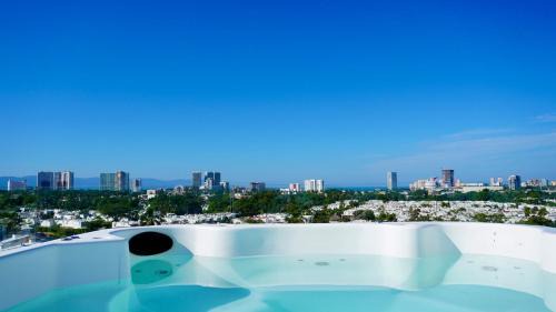 Modern, with Ocean and Mountain View