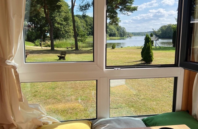 Modernes und Gemütliches Tiny House Direkt am See in der Natur