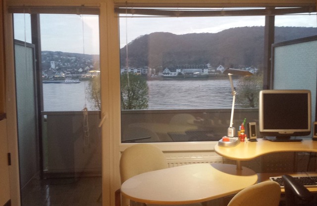 Appartement avec vue sur le Rhin moderne à Bad Hönningen