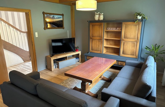 Appartement rénové dans le magnifique Sauerland - randonnée, vélo, ski, lac