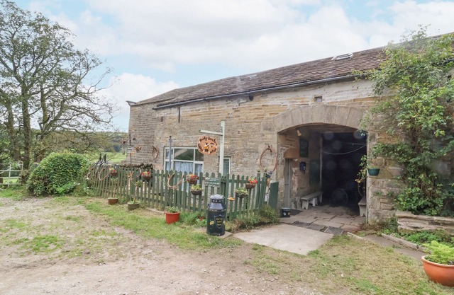 Moisissure Warp Barn, HAWORTH