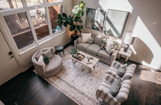 Momentary Loft Summar