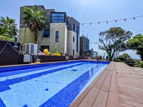Monaco Pool Pension