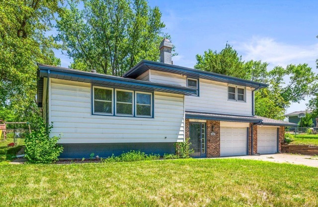 Monroe. Quiet 4BR w/Huge Yard . Ideal for Crews & Families