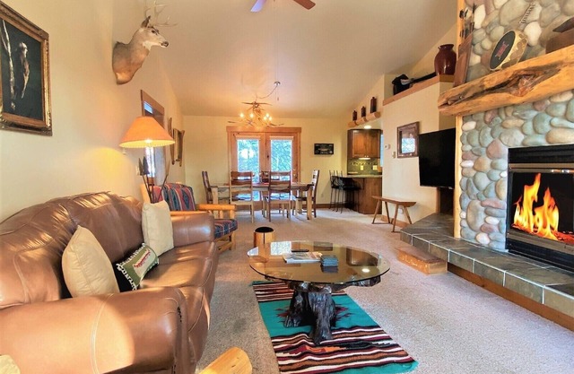 Montana Mountain Hideaway | 2 Bed, 2.5 Bath