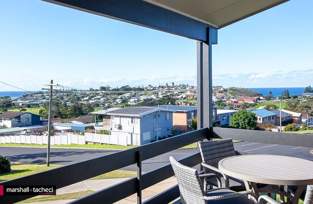 MONTAVIEW: 24 Mumbulla Street