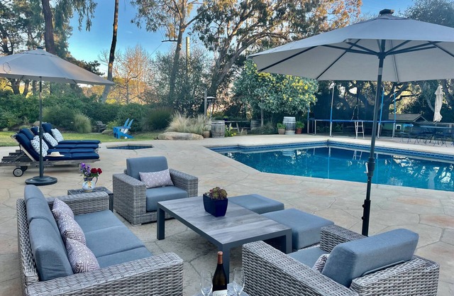 Montecito Family Fun maison avec piscine et grand jardin!