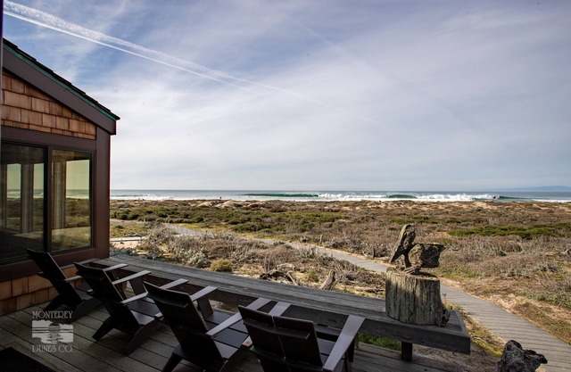 Monterey Dunes Beachfront, à quelques pas de votre pont! Réservez maintenant sans attendre!
