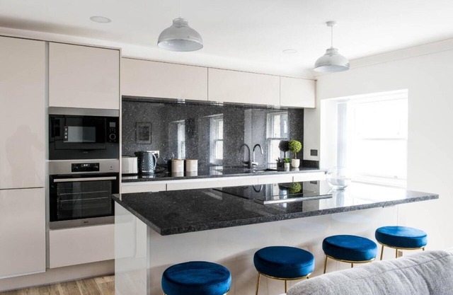 Monterey Residence - Stunning, Duplex Apartment in the Heart of Kendal