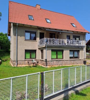 Monteur- und Ferienwohnung in Hainichen - Obergeschoss oder Dachgeschoss - Familie Weber