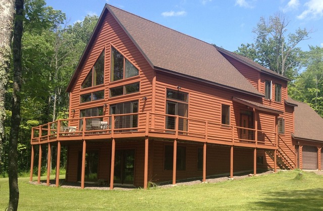 Montgomery Bay Lodge sur le lac Gogebic