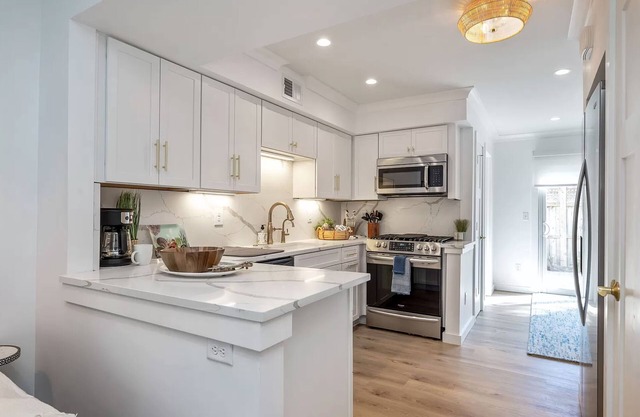 Monthly Rental: Coastal Retreat on the Beach