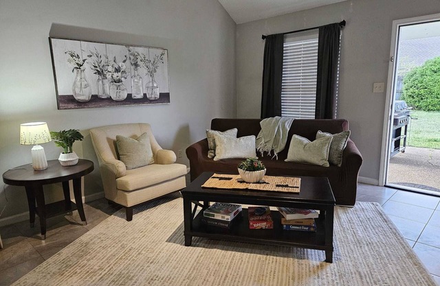 Spacious Cordova Home Near Malls and Downtown Memphis