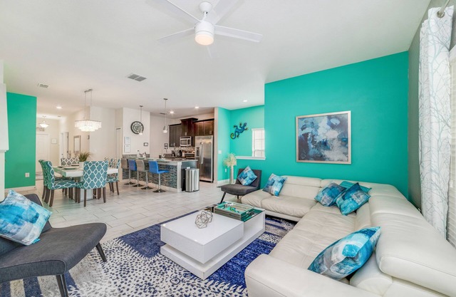 Moon Valley Retreat - Orlando - 5 bed/4bath Villa with Pool 7 miles from Disney