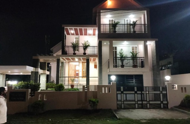 Moon villa home stay