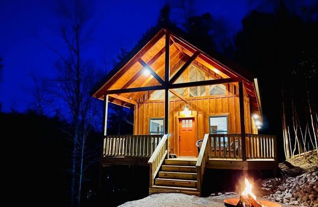 Moonbow Cabin-RRG hot tub-new build