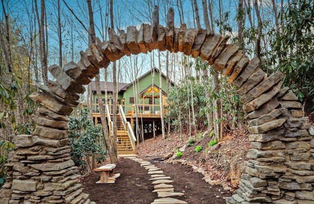 Moongate Cottage